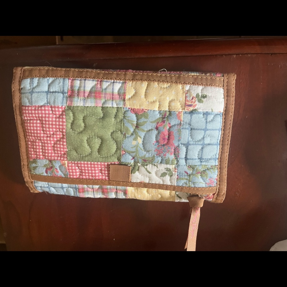 Quilt wallet/crossbody